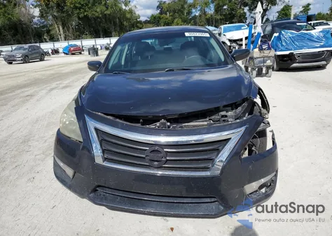 2015 Nissan Altima 2.5 z USA, uszkodzony, nr VIN 1N4AL3AP2FN324383